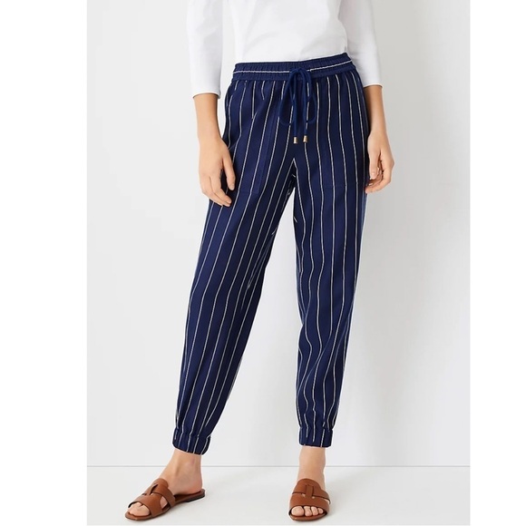 Ann Taylor The Striped Pull On Jogger Pant in Ballpoint Blue - Picture 1 of 7